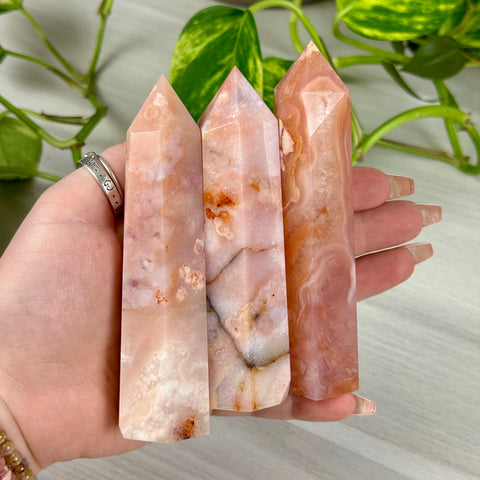 Creamy Pink Flower Agate Tower