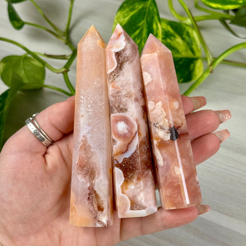 Creamy Pink Flower Agate Tower