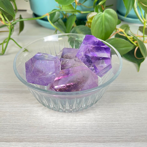 Gemmy Amethyst Gusher