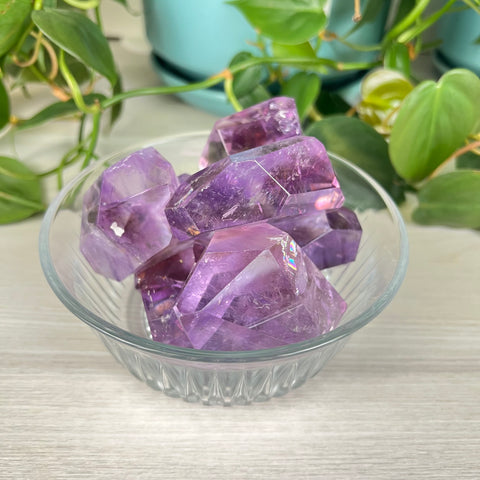 Gemmy Amethyst Gusher