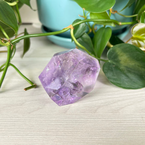 Gemmy Amethyst Gusher