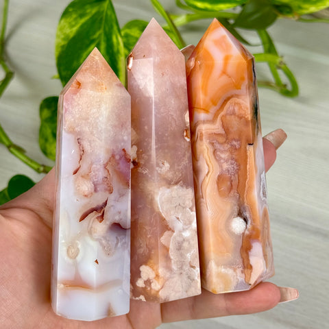 Creamy Pink Flower Agate Tower