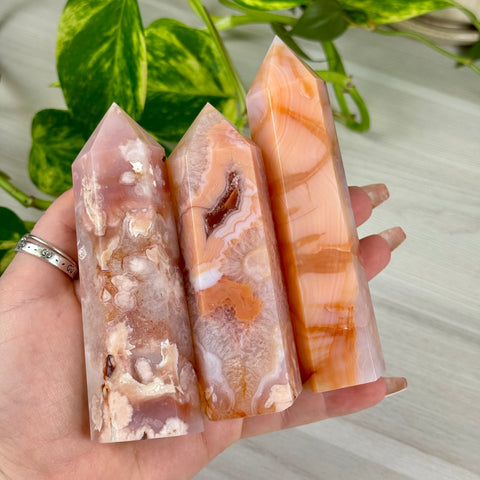 Creamy Pink Flower Agate Tower