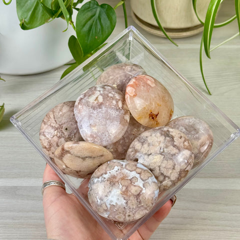 Flower Agate Palm Stone