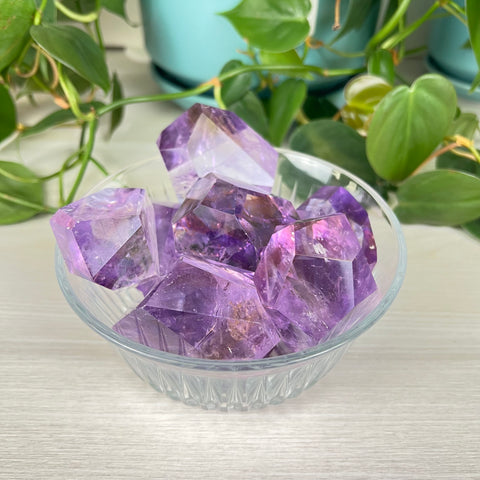 Gemmy Amethyst Gusher