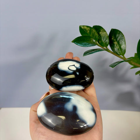Imperfect Orca Agate Palm Stone - Kenna's Crystals
