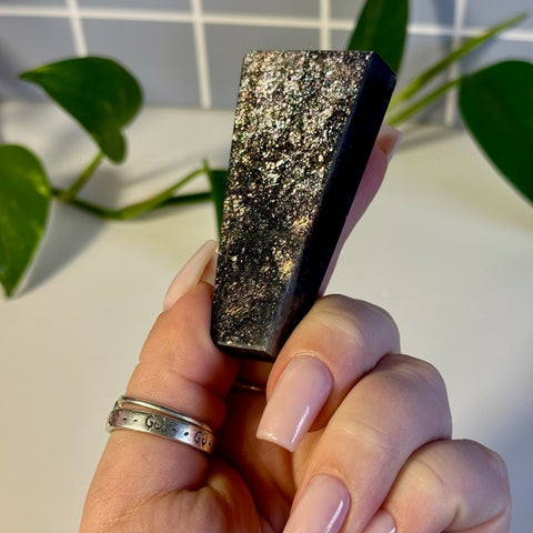 Statement Galaxy Iolite Y 25 - Kenna's Crystals from TikTok