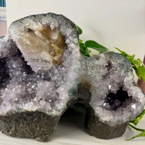 Uruguayan Amethyst Goldfish With Sugar Calcite 3 - Kenna's Crystals from TikTok
