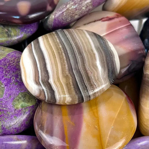 Palm Stones, Flat Stones & Buttons - Kenna's Crystals