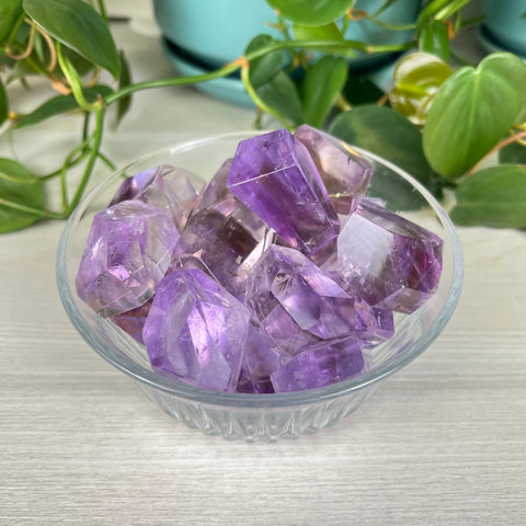 Gemmy Amethyst Gusher