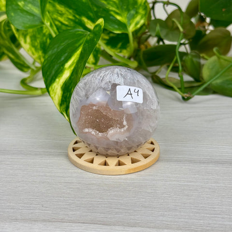 Statement Druzy Sphere (Continued)