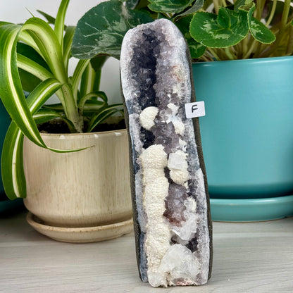 Mordenite/Okenite In Geode