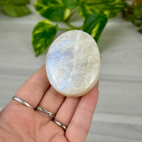 Blue Flash Moonstone Palm Stone