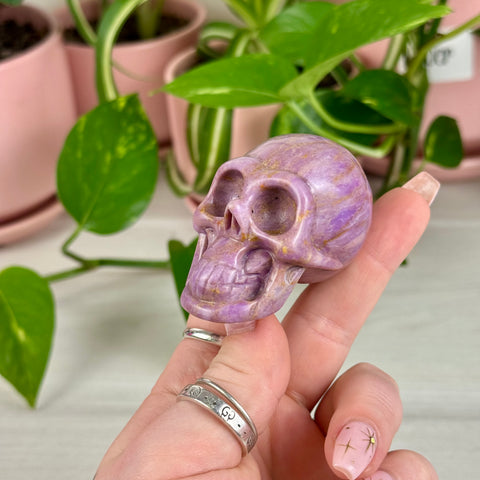 Phosphosiderite Skull - Crystal Carving