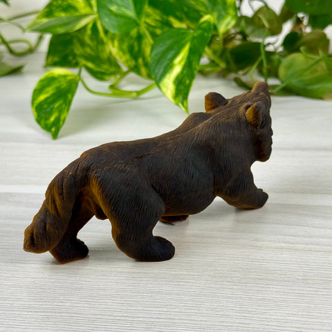 Extremely Detailed Tiger's Eye Carving - Bertholdt