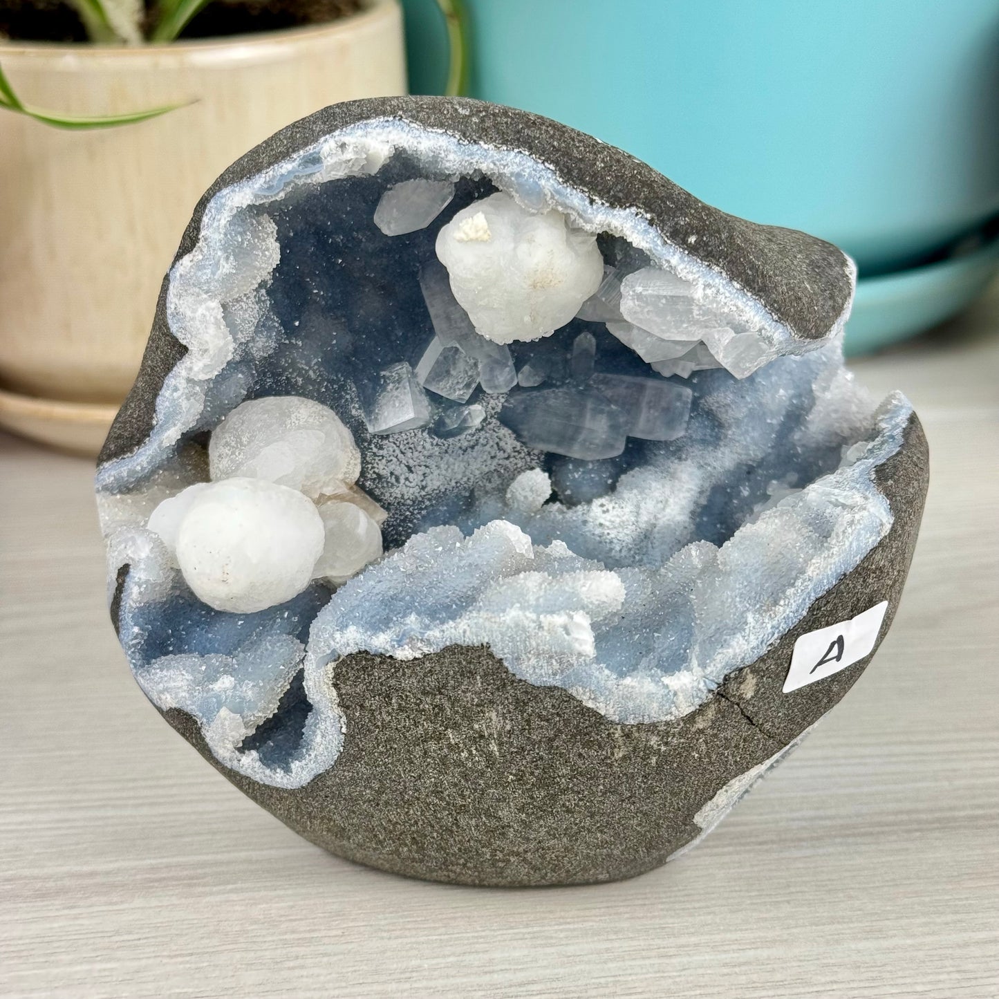 Mordenite/Okenite In Geode