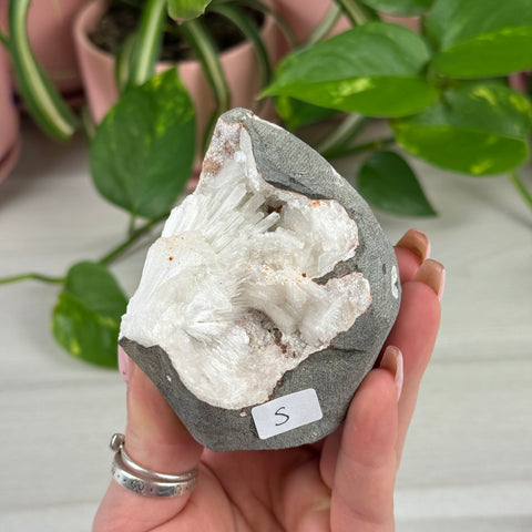 Scolecite Specimen
