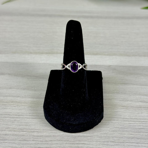 Sterling Silver Amethyst Infinity Band