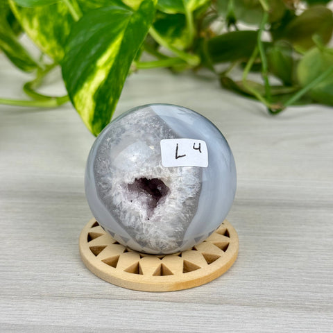 Statement Druzy Sphere (Continued)