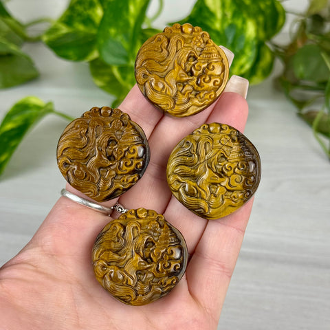 Highly Detailed Tiger's Eye Carving