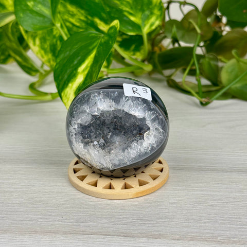 Statement Druzy Sphere (Continued)