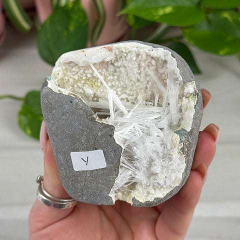 Scolecite Specimen