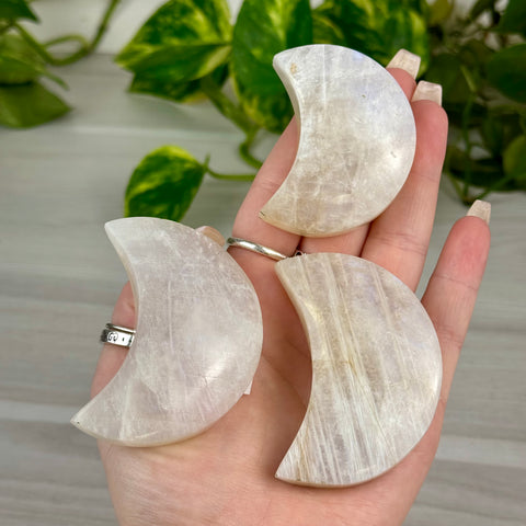 Imperfect Blue Flash Moonstone Moon