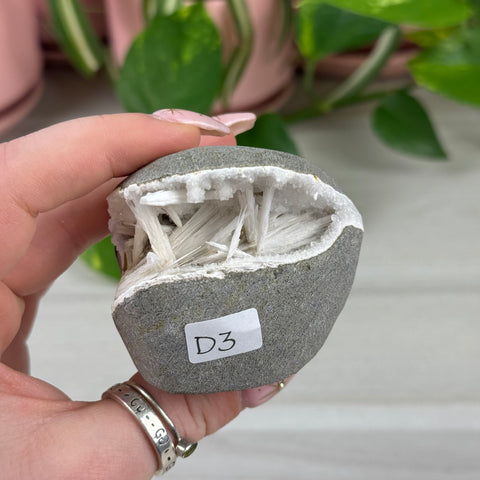 Scolecite Specimen
