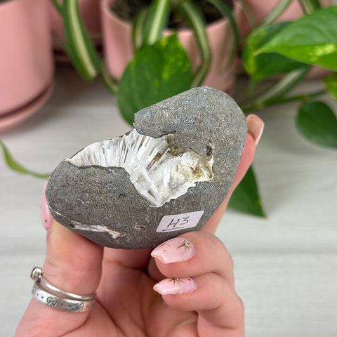 Scolecite Specimen