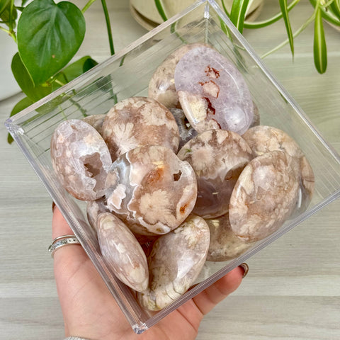 Flower Agate Palm Stone