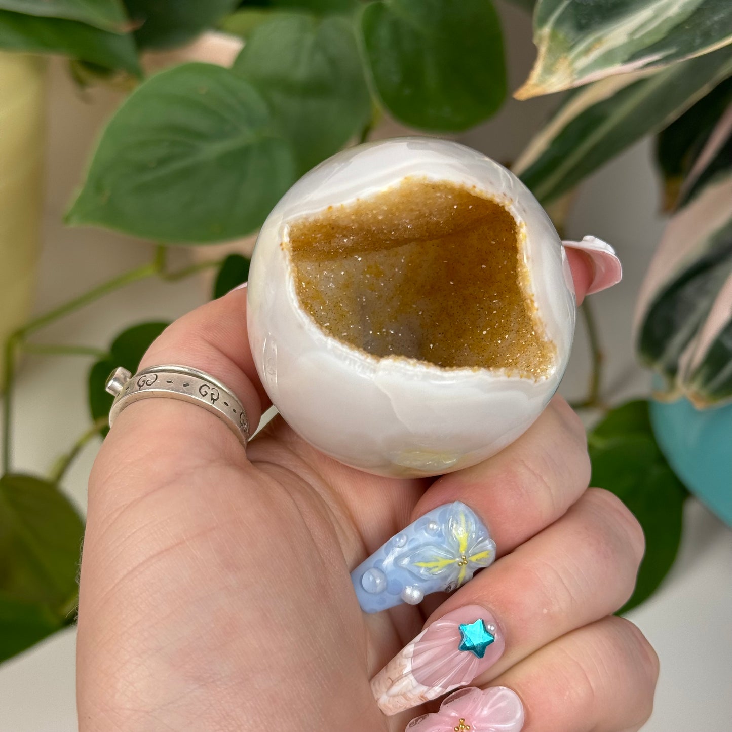 Druzy Agate Egg - M1