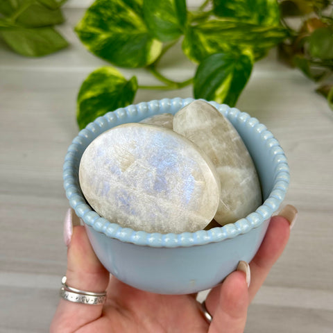 Blue Flash Moonstone Palm Stone
