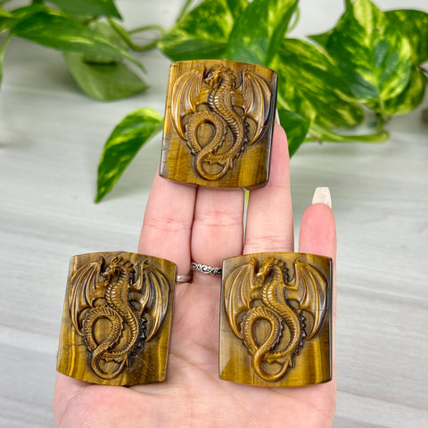 Highly Detailed Tiger's Eye Carving