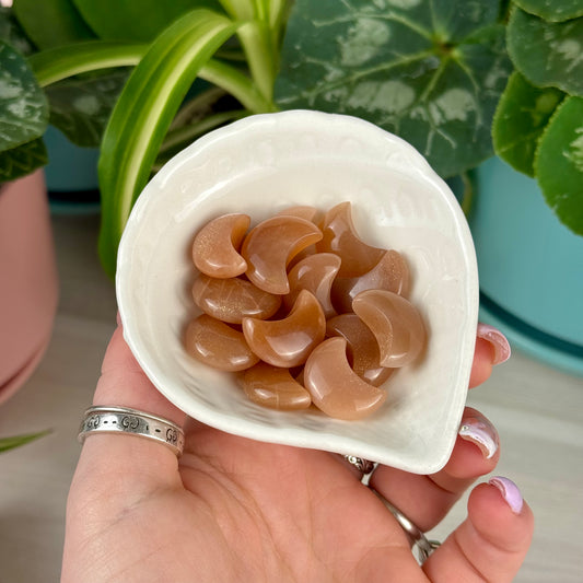 Mini Peach Moonstone Moon