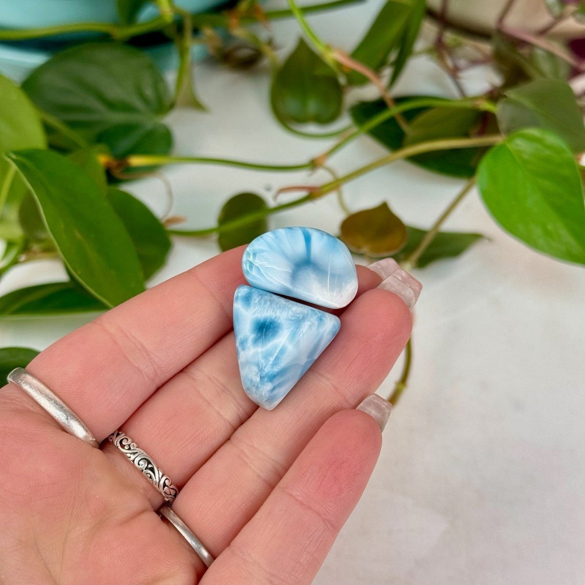larimarさん Larimar Gold Necklace Hazel by Larimar Magic