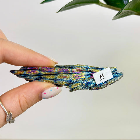 Aura Kyanite
