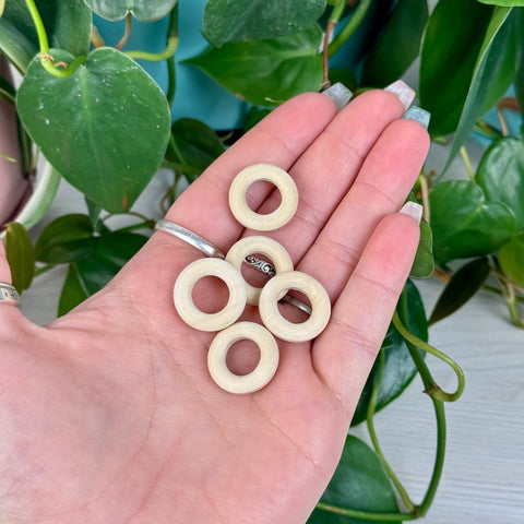 Cheerio Sphere Stands (5 - Pack) 1 - Kenna's Crystals from TikTok