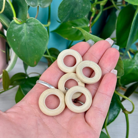 Cheerio Sphere Stands (5 - Pack) 25mm 3 - Kenna's Crystals from TikTok