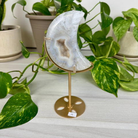 Druzy Agate Moon with Custom Stand X 24 - Kenna's Crystals from TikTok