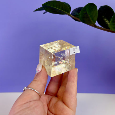 Honey Calcite Jello Cube