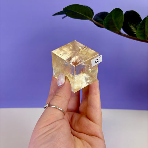 Honey Calcite Jello Cube