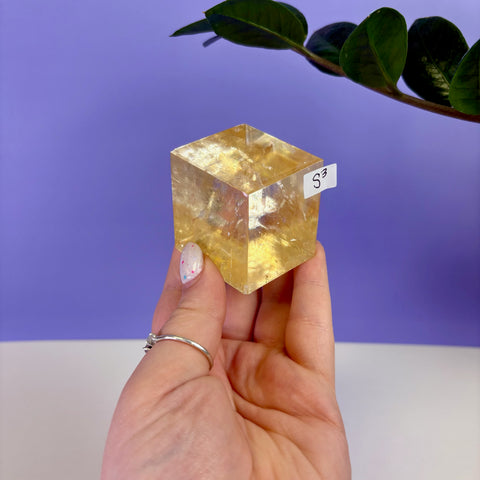 Honey Calcite Jello Cube