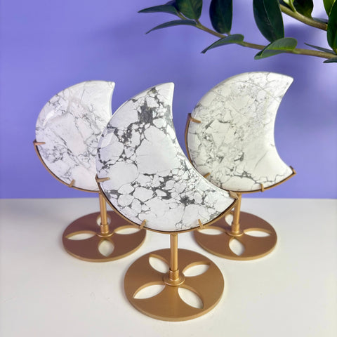 Howlite Moon On Stand