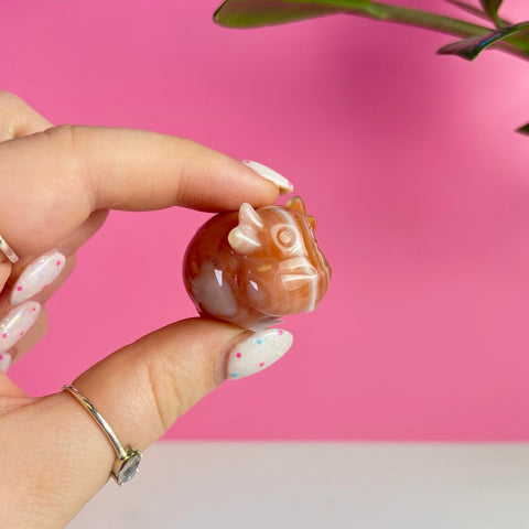Mini Carnelian Cow
