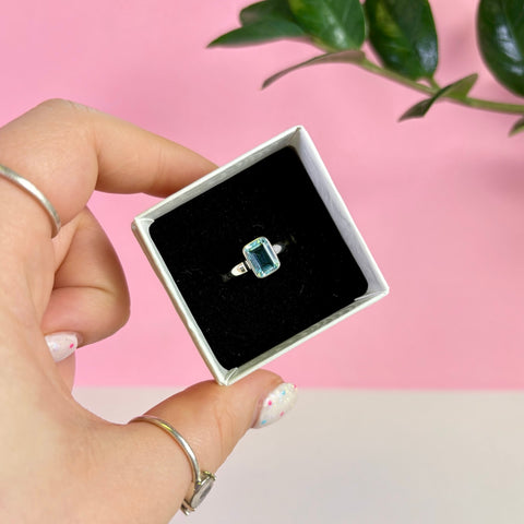 Sterling Silver Faceted Blue Topaz Ring