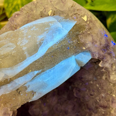 Uruguayan Amethyst with Calcite Bridge 6 - Kenna's Crystals from TikTok